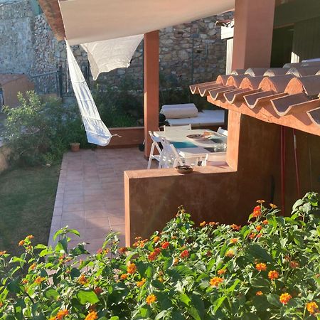 Villasimius Il Patio Sul Porto Екстер'єр фото