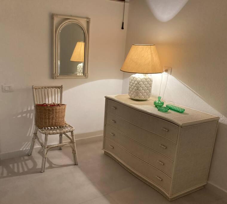 Villasimius Il Patio Sul Porto Екстер'єр фото