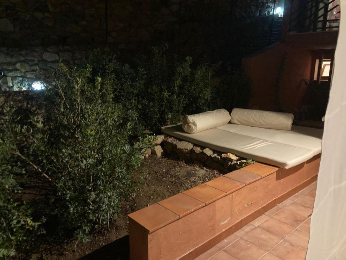 Villasimius Il Patio Sul Porto Екстер'єр фото