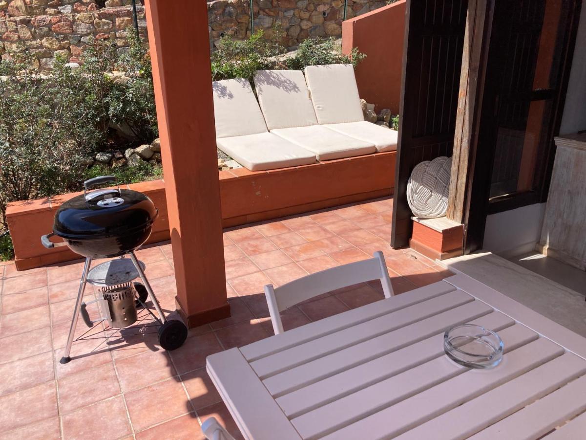 Villasimius Il Patio Sul Porto Екстер'єр фото